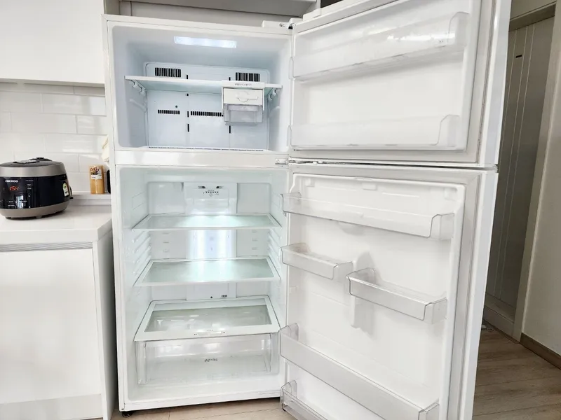 [Paju][Geumchon Station] Remodeled, On-site service recommended, Dryer provided. Spacious 3-room 17