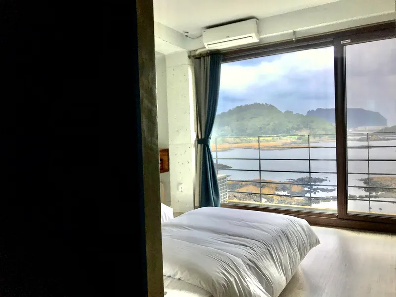 [Seongsan, Seogwipo] Separate one-room with ocean view and Seongsan Sunrise Peak #301 5