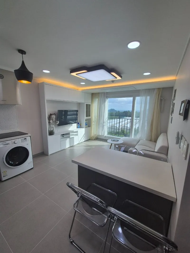 [Sanghyo-dong, Seogwipo] Exclusive terrace duplex ocean view K303 3rd floor 15