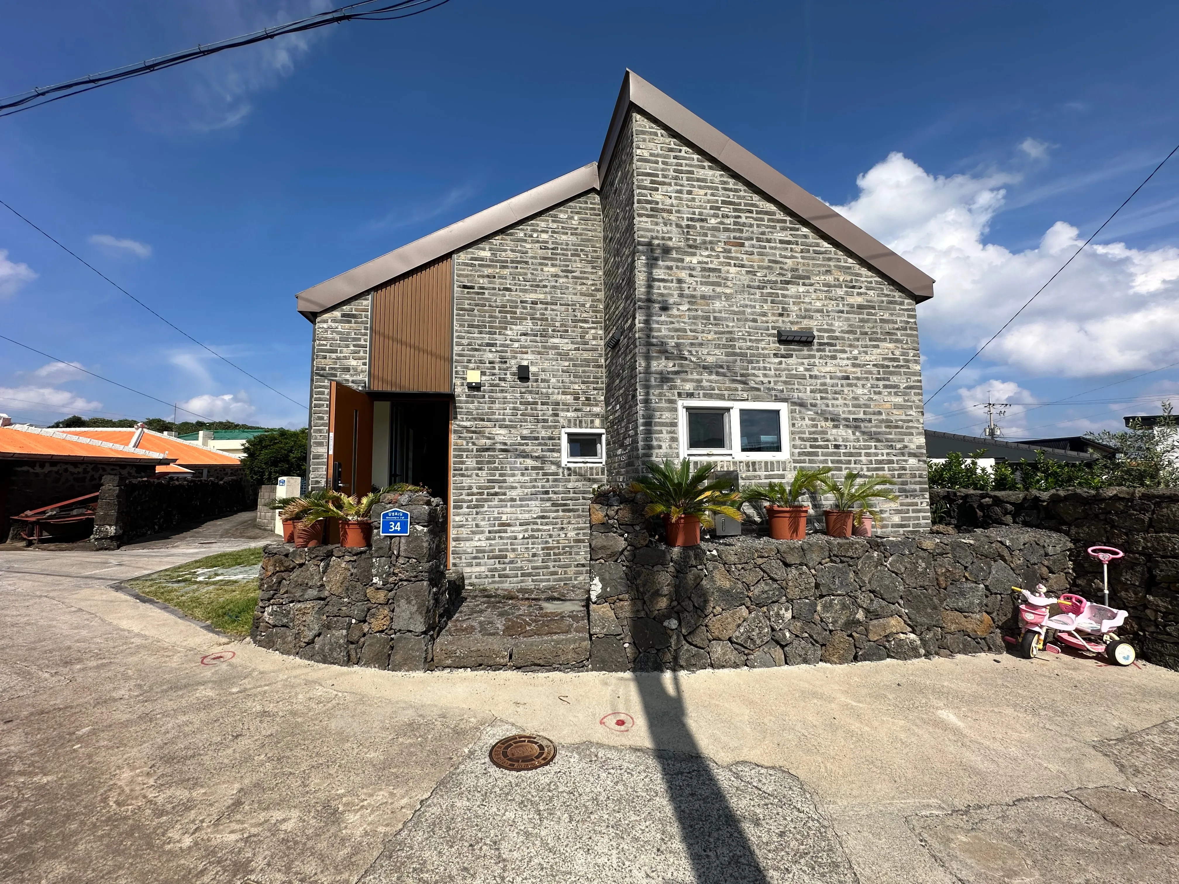 Gujwa-eup Two-Bedroom Private Villa