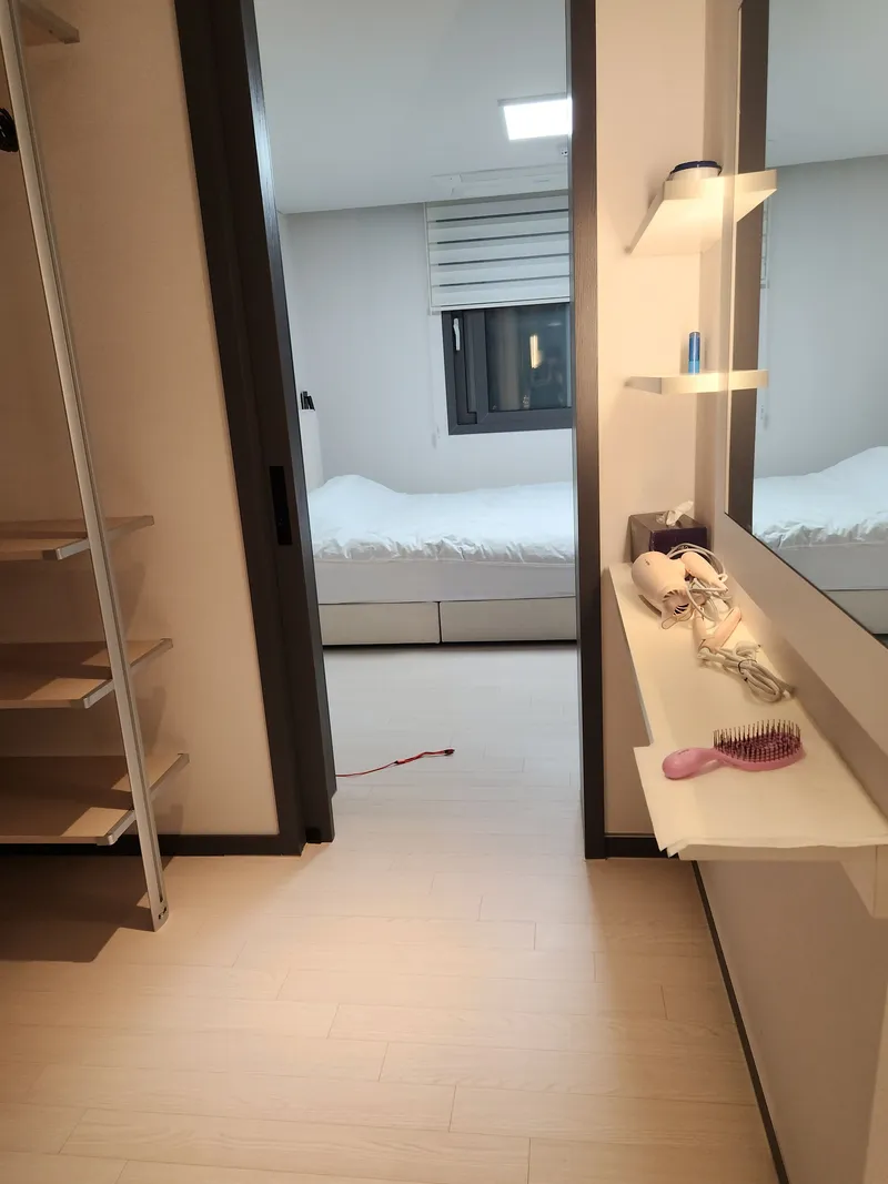 [Daejeong, Seogwipo] Sanbangsan Mountain, Dansan View Three-Room Fully-Optioned 2 4