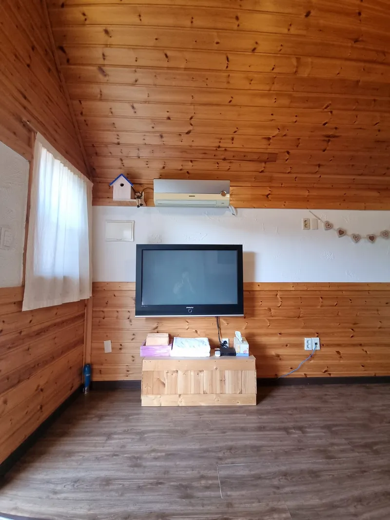[Chuncheon] Wooden duplex with a skylight at Gangchon Station with a view of the stars 13