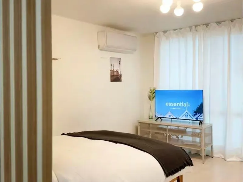 [서울 마포] 홍대입구+합정 더블역세권+풀옵션+연남동 경의선숲길 도보권 10