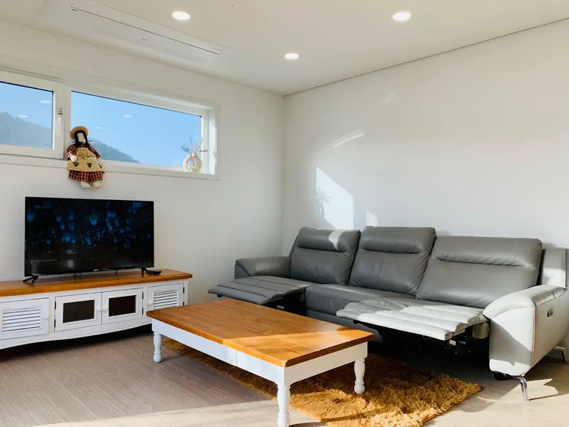 [Aewol, Jeju] Jeju's representative mountain peak front view, private jacuzzi, Insta-worthy accommodation 26