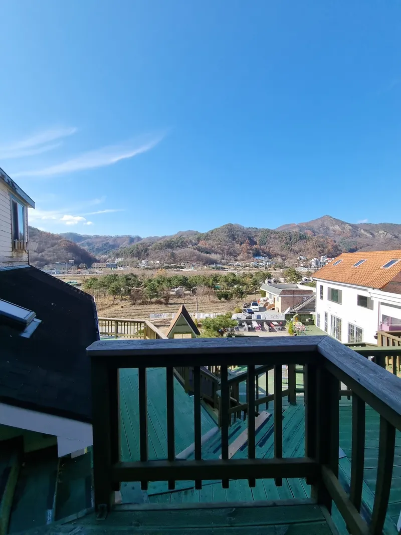 [Chuncheon] Wooden duplex with a skylight at Gangchon Station with a view of the stars 12