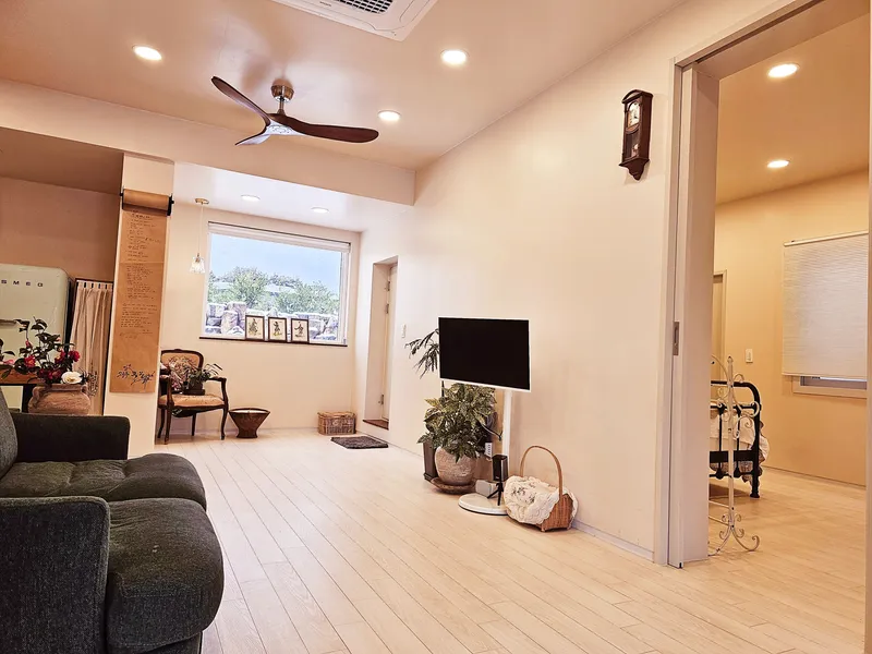 [Namwon, Seogwipo] Family room. Two-room. Private detached house located within the village. Pets allowed. Free guest access. 43