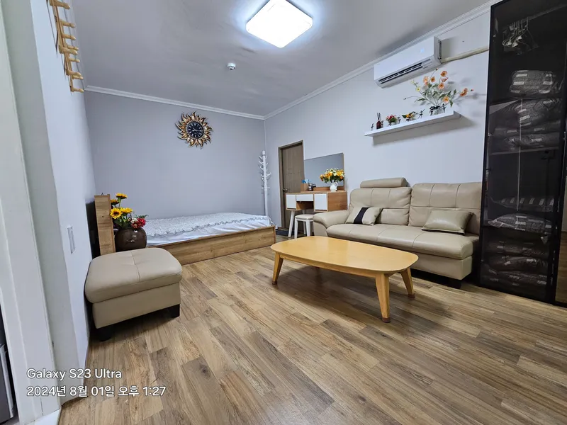 [Samcheok] #3 min walk from Maengbang Beach #Independent guesthouse #3 separate rooms #Latest interior facilities # 6