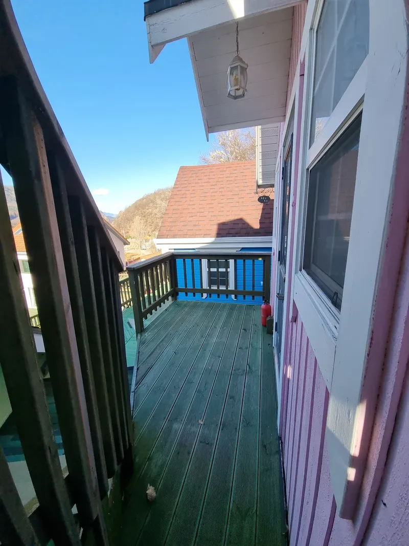 [Chuncheon] Wooden duplex with a skylight at Gangchon Station with a view of the stars 11