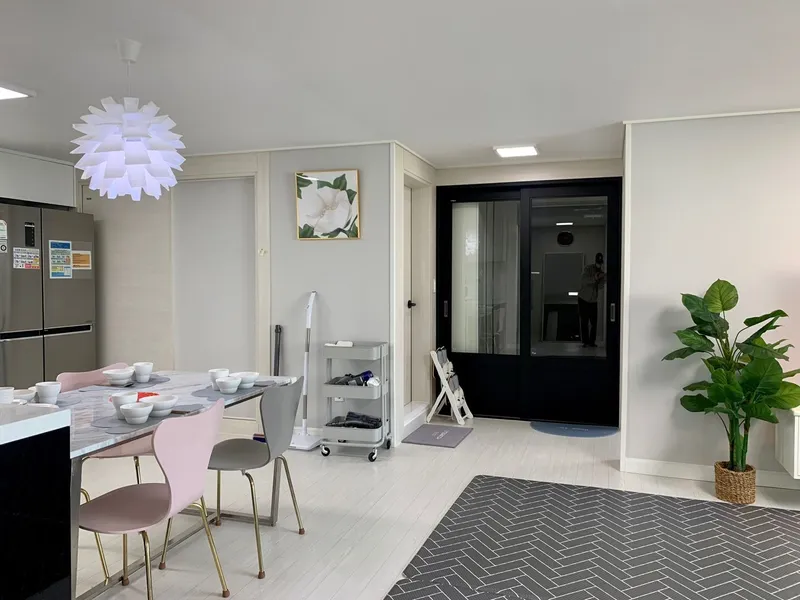 [Aewol, Jeju] Aired on Save Me Holmes Living room sea view Coastal road super close to the sea view 30