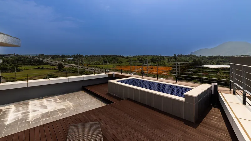 [Daejeong, Seogwipo] D(4) Building 201 (60 pyeong/4 rooms/duplex/private rooftop) 16
