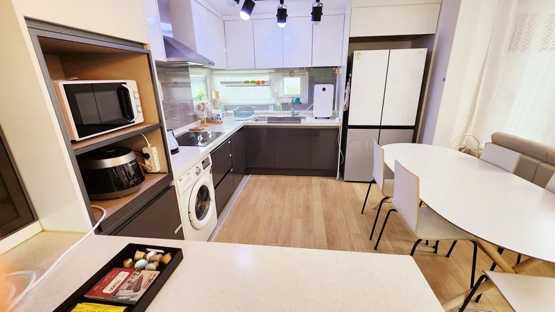 [Hallim, Jeju] 5 minutes by car from Hyeopjae, Geumneung, and Biyangdo, a two-story, stone-walled townhouse 40