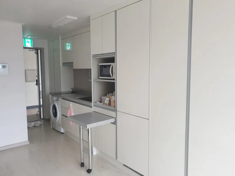[Uijeongbu] Convenient 2-minute walk officetel with super-close proximity to the subway station and full options 4