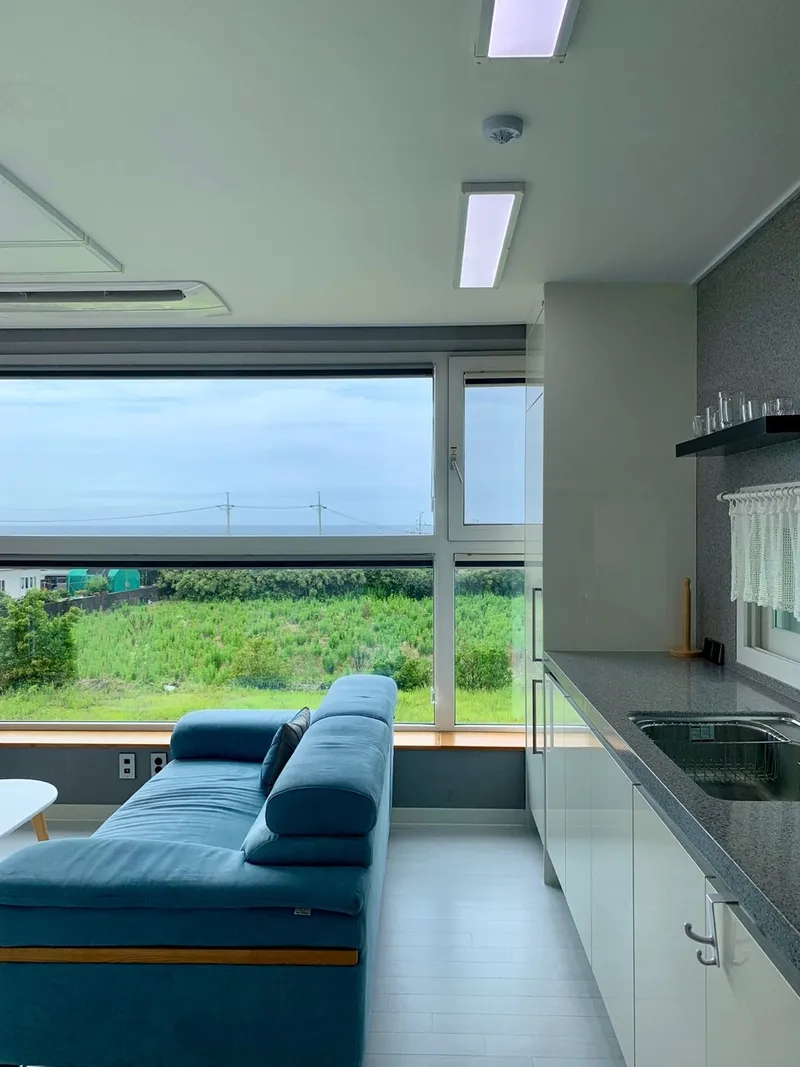 [제주 애월][애월하귀]위치 최강 바다뷰 독채 투룸 바다초입 도심인프라 인접 배민가능 38