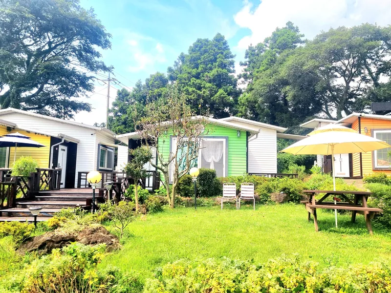 [Andeok, Seogwipo] 2-room detached house with a lawn yard, 25 pyeong - Building E 16