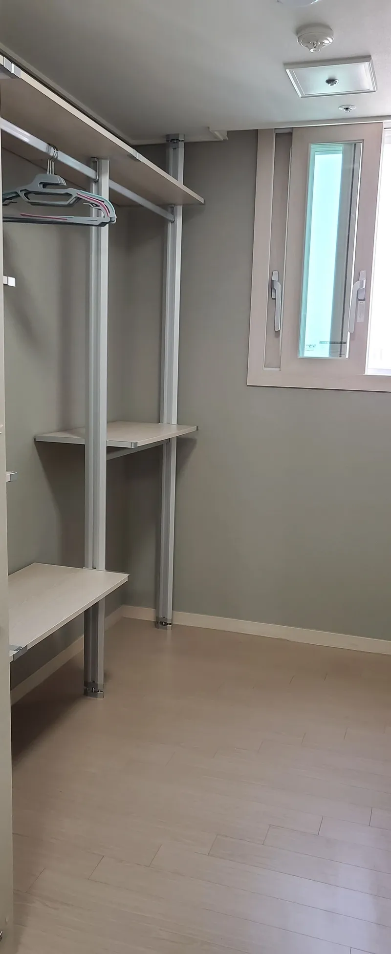 [Gangneung][Changhyedong in Gangneung] 3 minutes from Sacheonjin Beach, Gyeongpo Ocean View, Daegwallyeong Windmill View. 3 rooms, newly built, 12th floor, A 17