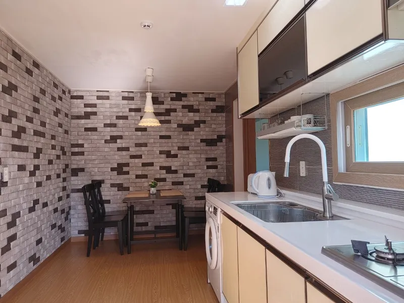 [Seongsan, Seogwipo] A two-story detached house with palm trees and a large lawn garden 9