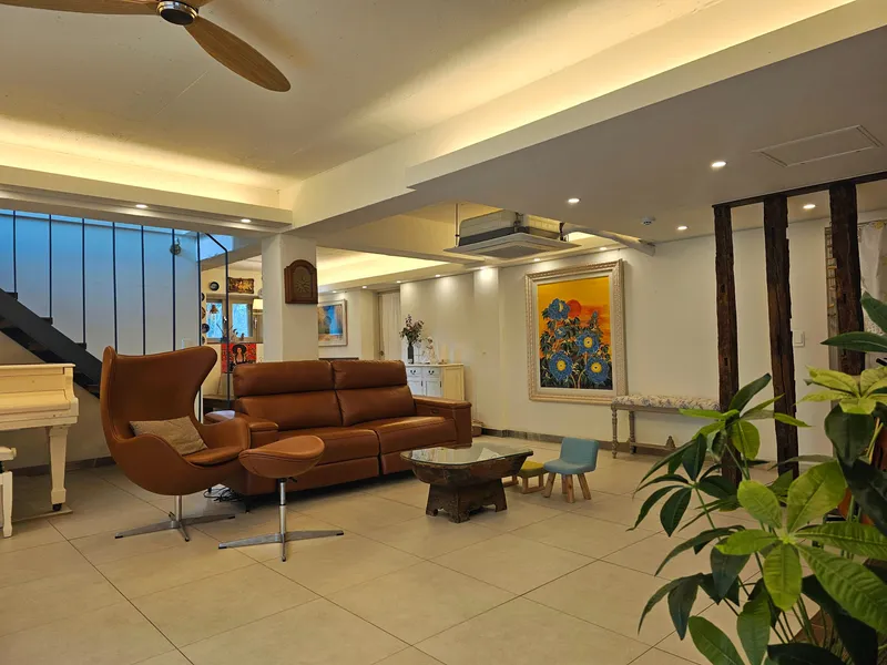 [Namwon, Seogwipo] 2-story detached house. Spacious yard. Ocean view. Jacuzzi. Three-room. BBQ. Foot volleyball. Pets 13