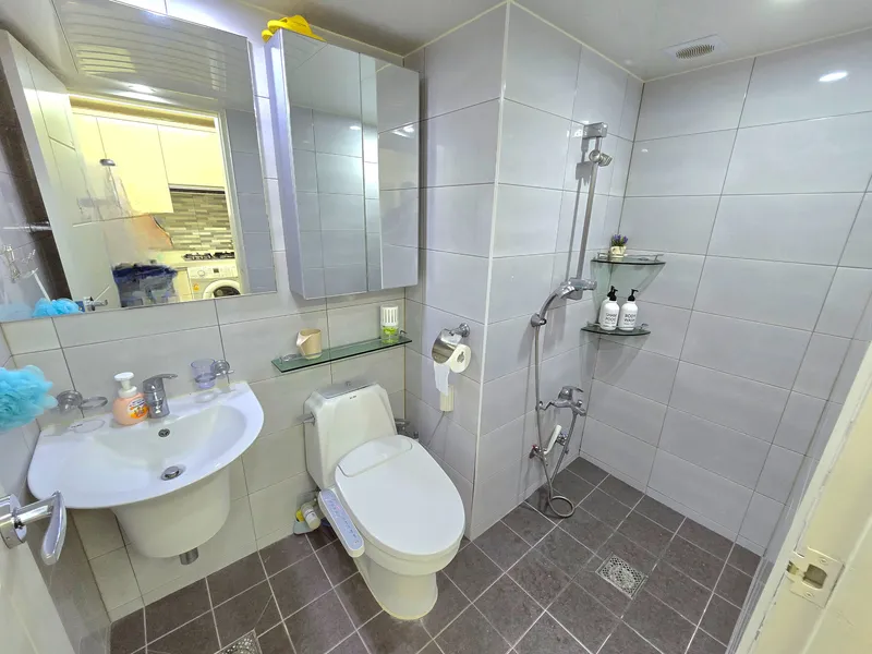 [Goyang] In front of Ilsan Lake Park / 1/16 pyeong duplex type. 3 people 17