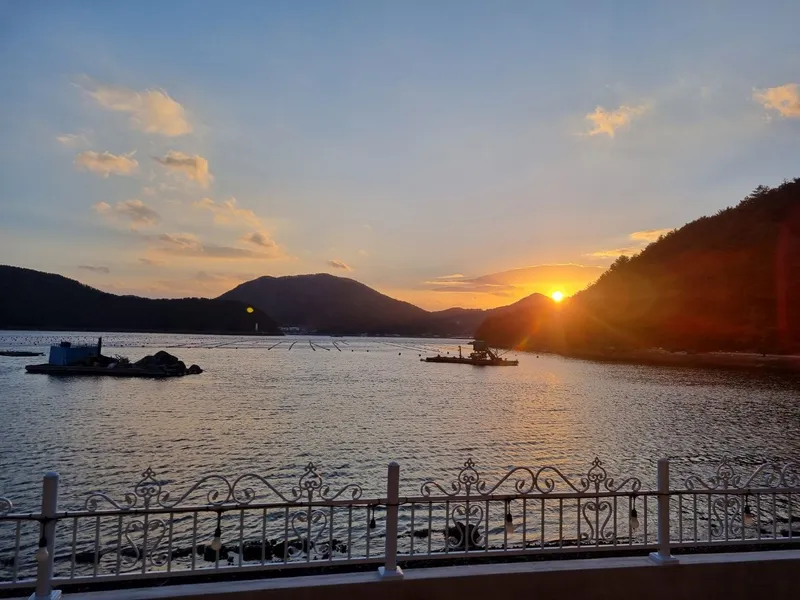 [Tongyeong] # Private, spacious, emotional detached house # Mountain and sea leisure activities # Yard fishing 34