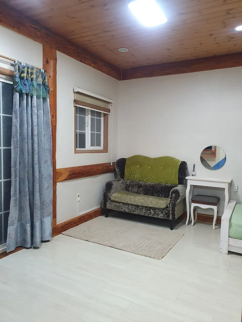 [Pyeongchang] Daisy, a special pension with a clean, independent stream and log cabin 4