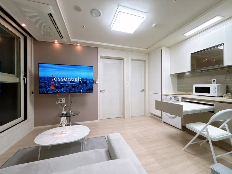 [Songpa, Seoul] Spacious two-room officetel near subway station, near lines 2, 8, and 9 10