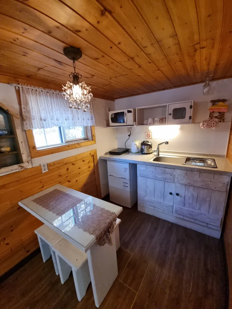 [Chuncheon] Wooden duplex with a skylight at Gangchon Station with a view of the stars 8