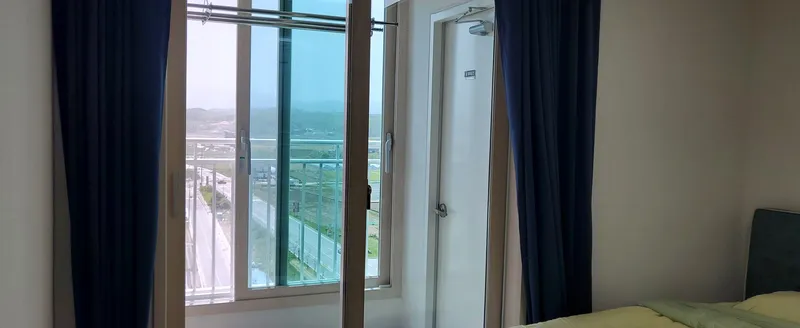 [Gangneung][Changhyedong in Gangneung] 3 minutes from Sacheonjin Beach, Gyeongpo Ocean View, Daegwallyeong Windmill View. 3 rooms, newly built, 12th floor, A 5