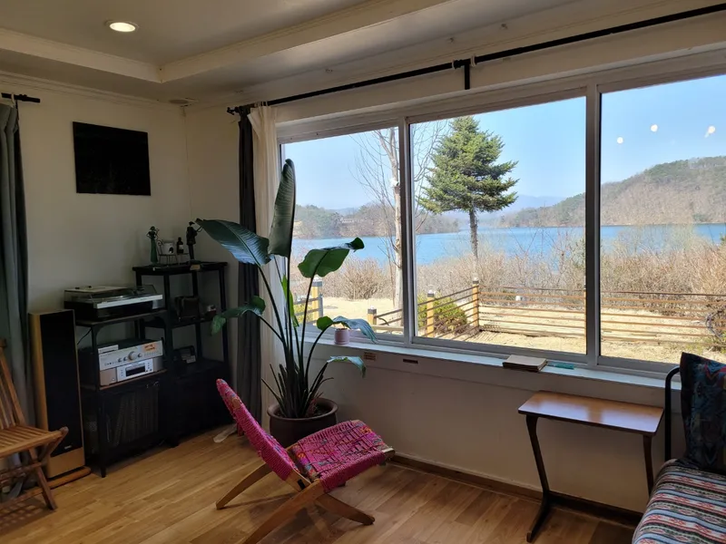[Hoengseong] Artist's country villa with a great lake view 10