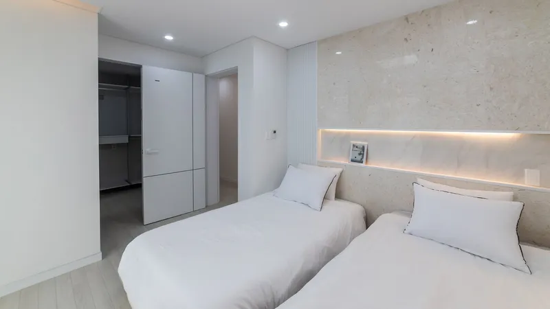[Daejeong, Seogwipo] D(4) Building 201 (60 pyeong/4 rooms/duplex/private rooftop) 3