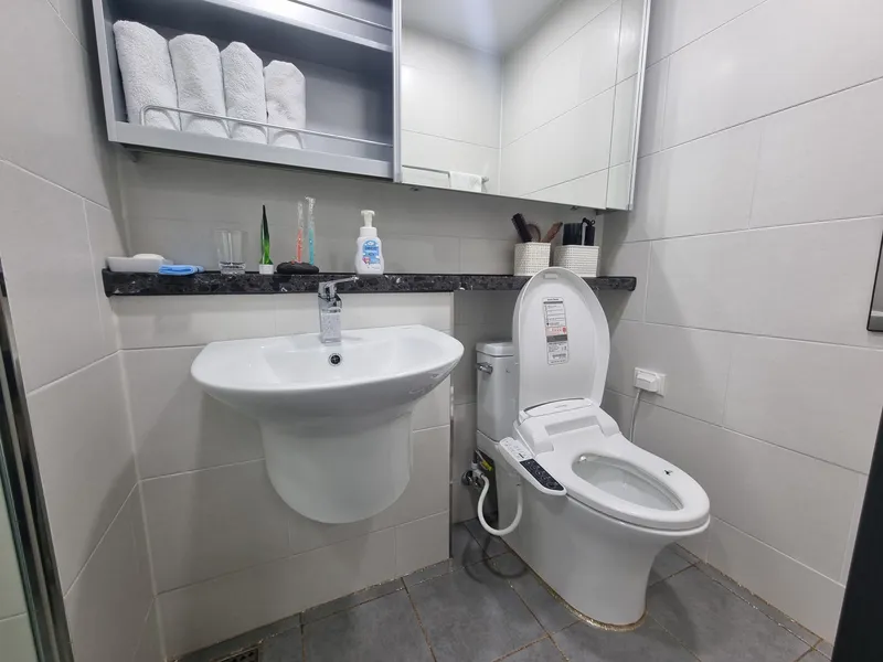 [Yeosu] Gyeongdo Bada Low-cost House 10th floor 5