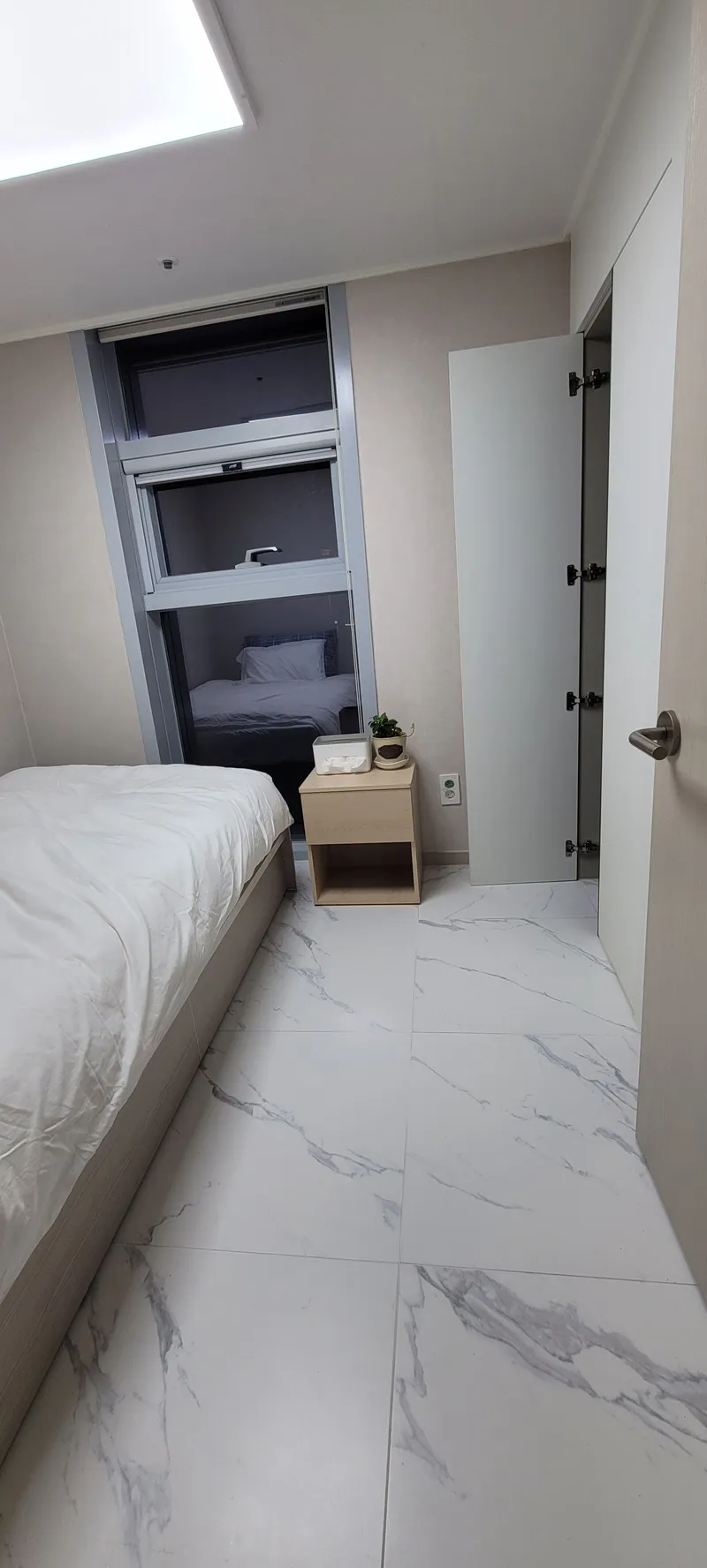 [Jung-gu, Seoul] 11th floor duplex in the vicinity of City Hall Station 8