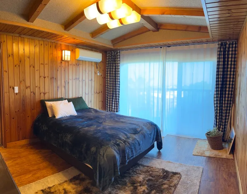 [Aewol, Jeju] Sunset, Ocean View, Full Options, View Restaurant, 25 Pyeong, Room 202 2