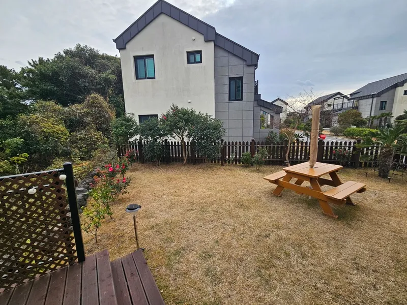 [Namwon, Seogwipo] Private townhouse located in Taeheung-ri 17
