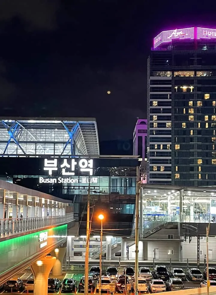 [부산 동구] 마리나G7 오션뷰 한지붕 두가족 48평 22