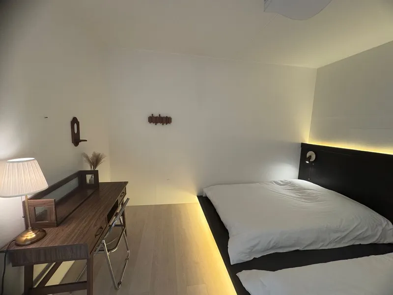 [서귀포 서귀동] New Open 12인 수용가능 (방3,화장실2,사무공간) 6