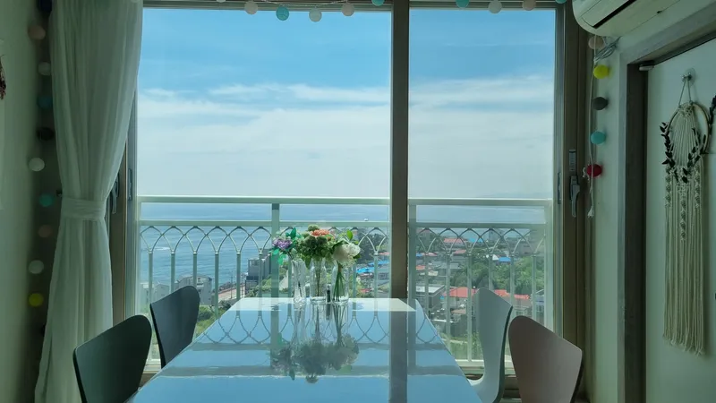 [Gangneung] Picturesque ocean view°Sunrise hotspot°Cleanliness°Healing just by staying at home°Convenient parking 31