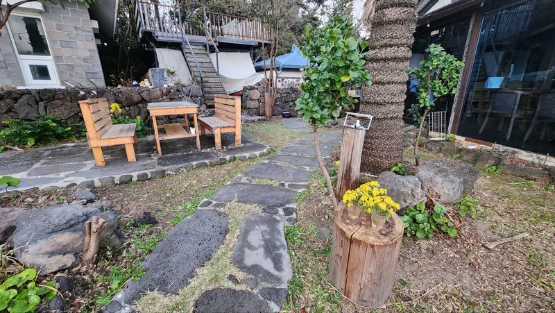 [Namwon, Seogwipo][Seogwipo Wimi] Detached Two-Room House with Yard, Old Jeju House, Tangerine Orchard 14