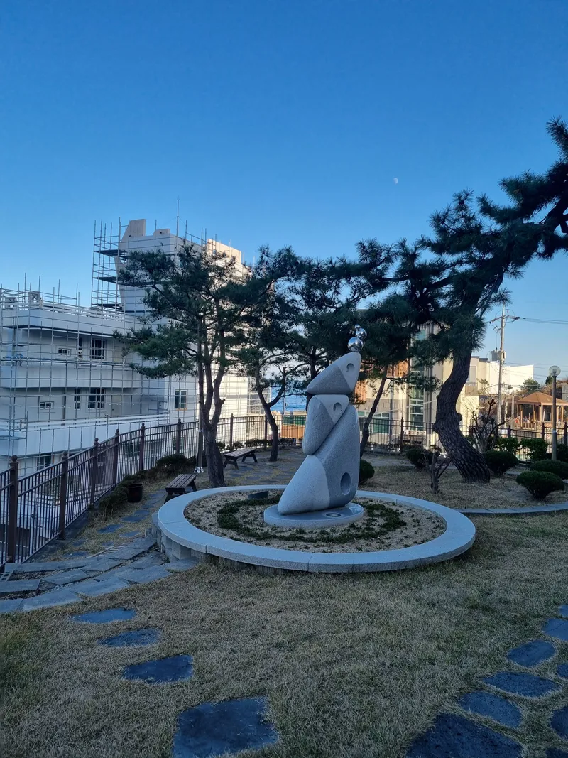 [Gangneung] Apartment with a great interior design just in front of Jumunjin Beach 37