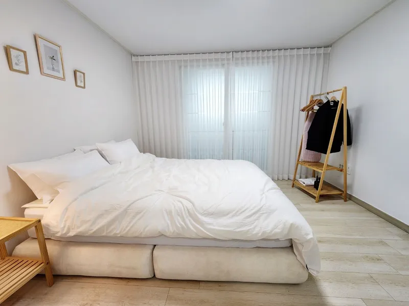 [Paju][Geumchon Station] Remodeled, On-site service recommended, Dryer provided. Spacious 3-room 2
