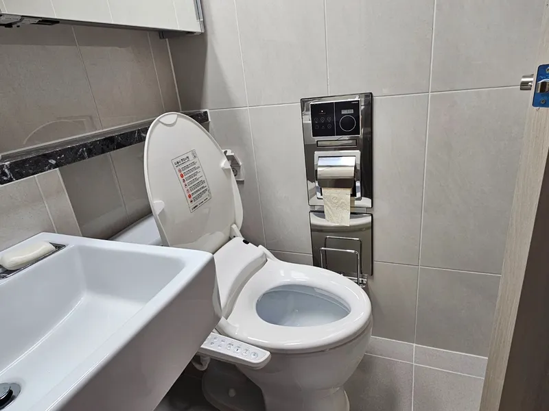 [Gangneung][Changhyedong in Gangneung] 3 minutes from Sacheonjin Beach, Gyeongpo Ocean View, Daegwallyeong Windmill View. 3 rooms, newly built, 12th floor, A 13