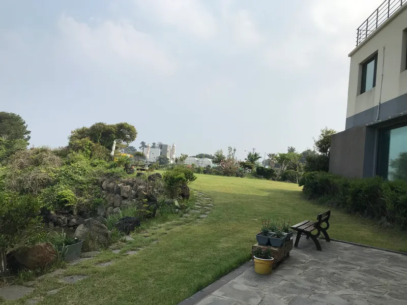 [Seongsan, Seogwipo] Jeju Island's best scenery, my own small space, 1 minute walk from bus stop #203 17