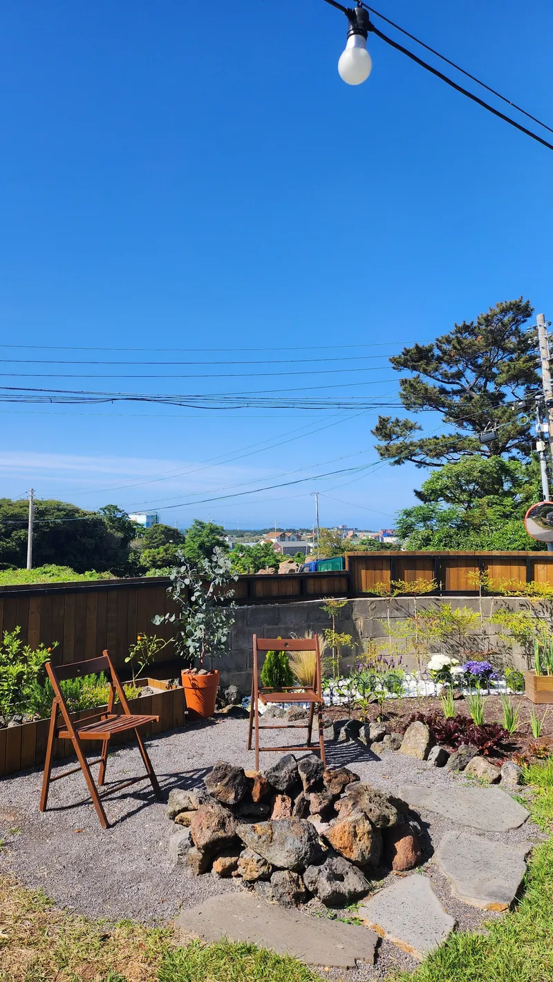 [Aewol, Jeju] Two-room with red roof yard #Independent house #Barbecue #Bulmung 40