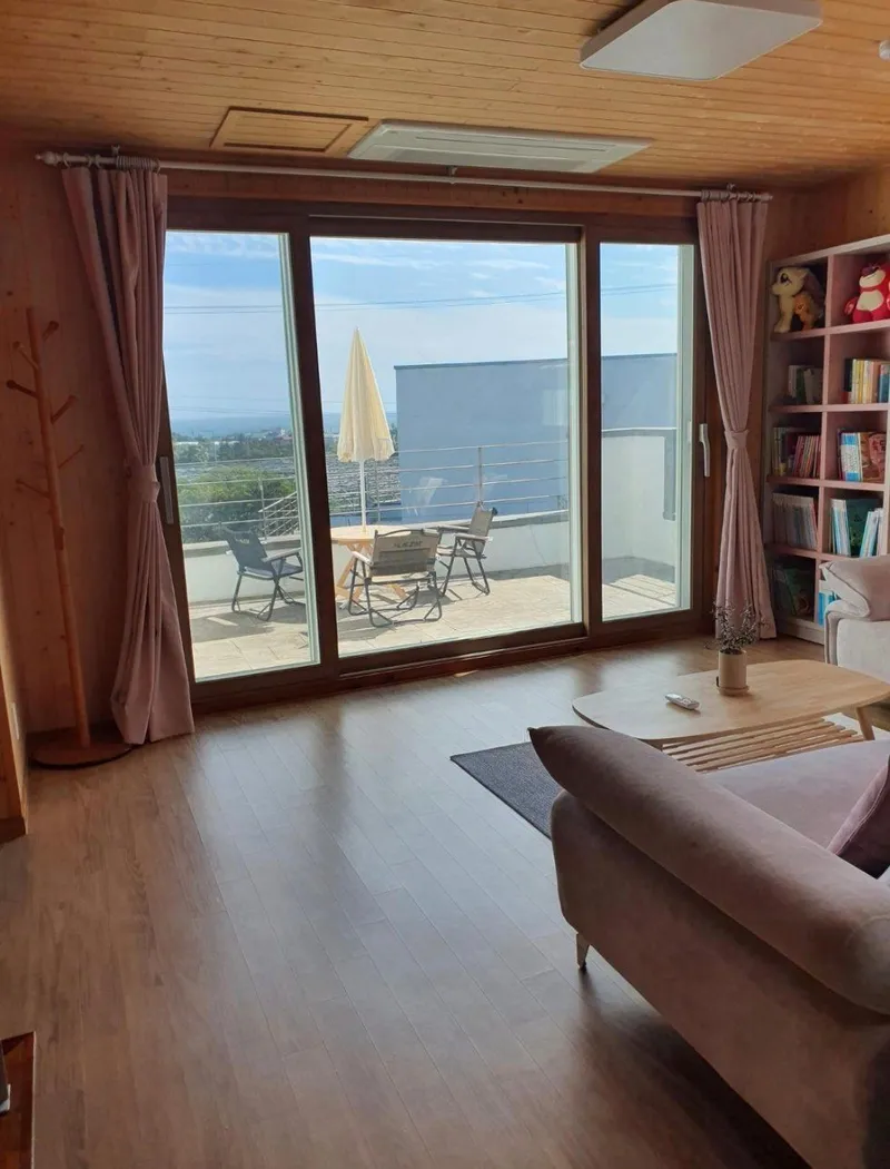 [Andeok, Seogwipo] #DaepyeongPort #Baksugijeong #GunsanOreum/2-story detached house 9