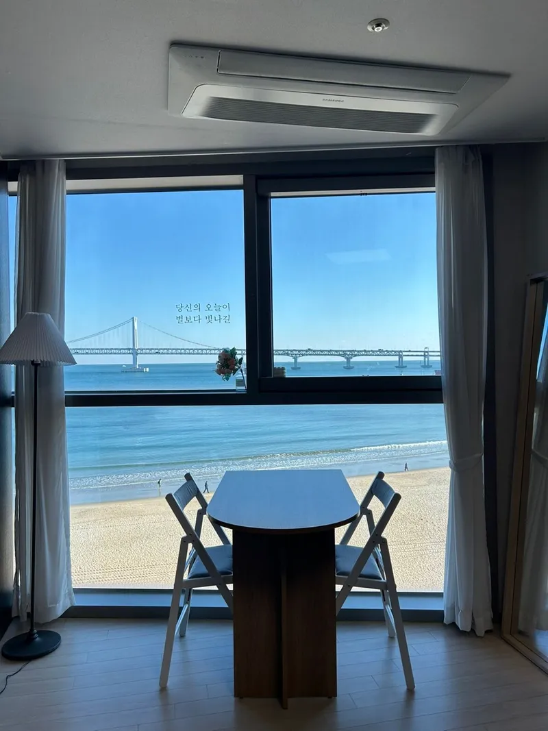 [부산 수영] 광안대교 정면뷰, 오션뷰, 바닷가 3초거리 15