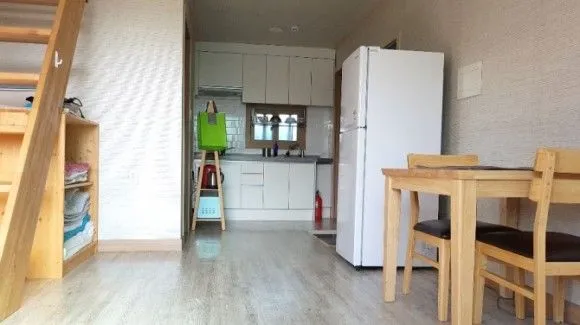 [Pyoseon, Seogwipo] A country house full of humanity in a palm tree forest by the sea, No. 202 3