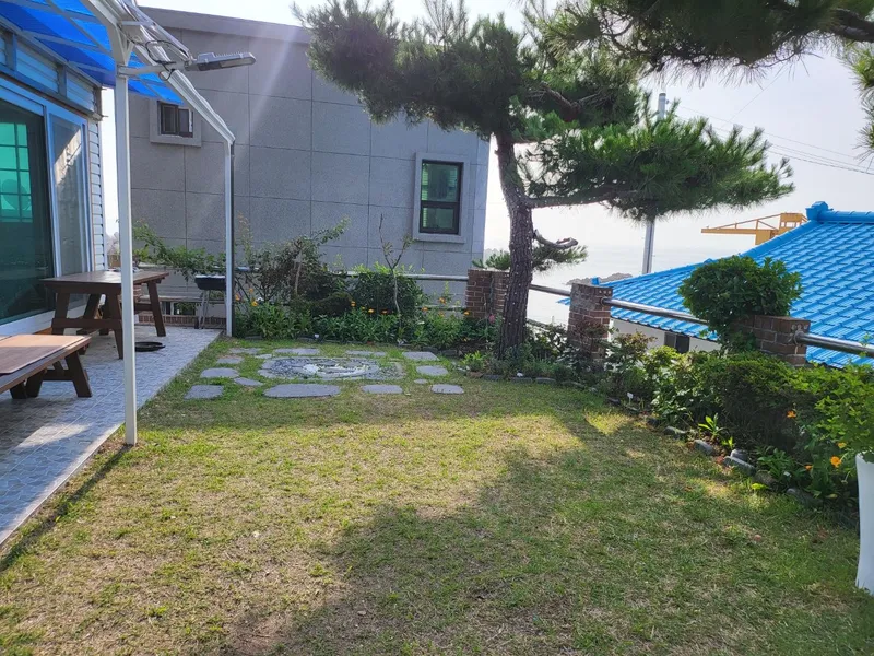 [Yeongdeok] A recently remodeled 56-pyeong detached house with a country feel and healing nature in the arms of the sea 17