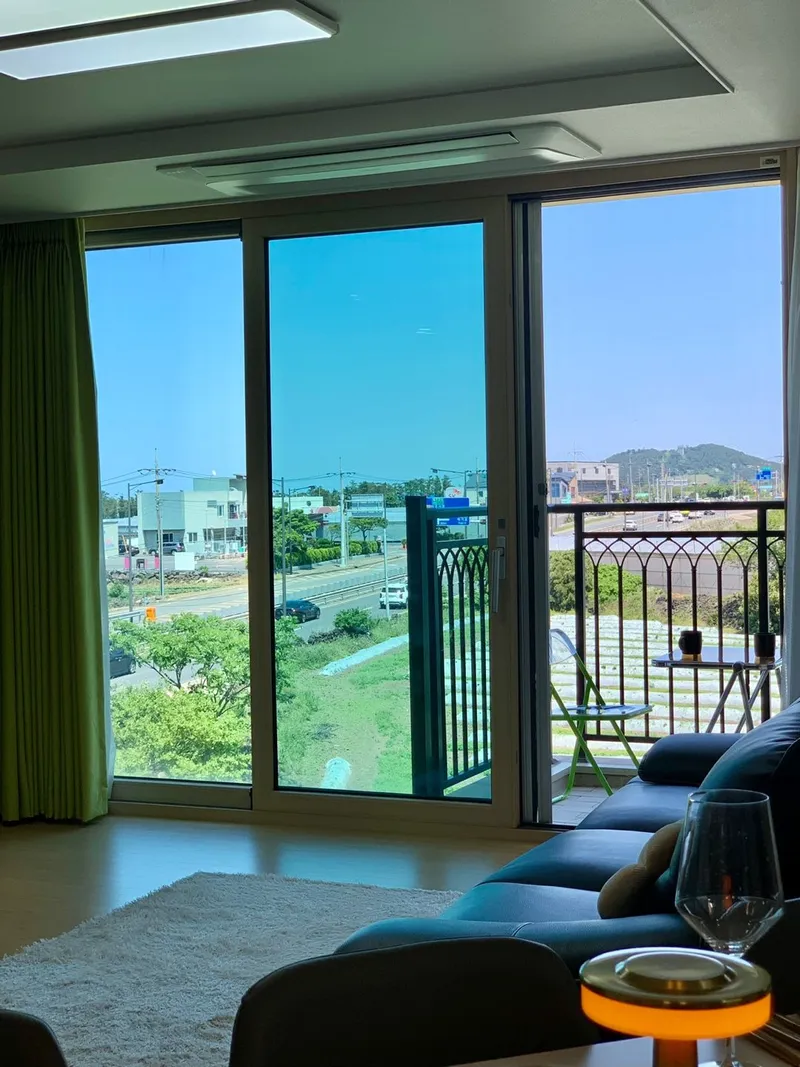 [제주 애월] 바다와 한라산 동시에 파노라마 조망 3룸 안전한 럭셔리 숙소 74