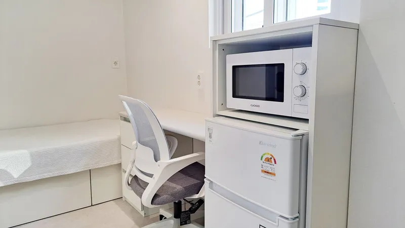 [Dongdaemun, Seoul] Kyunghee University main gate #1 min walk #Olliremodeling #Full option #208 3
