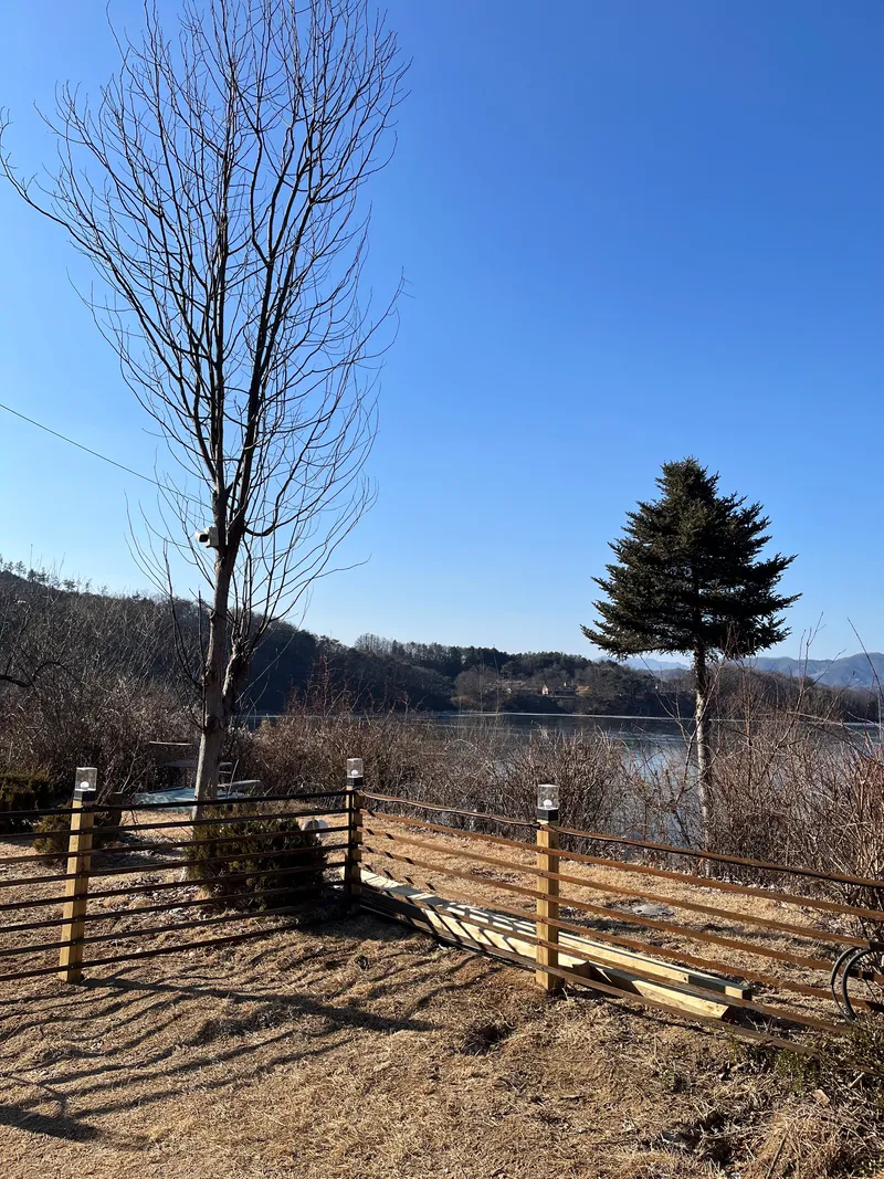 [Hoengseong] Artist's country villa with a great lake view 24