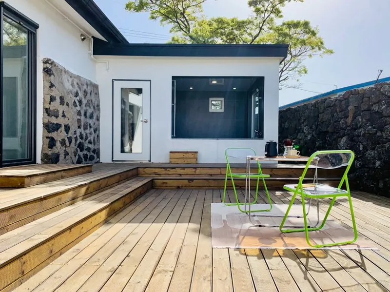 [Aewol, Jeju] Jeju's representative mountain peak front view, private jacuzzi, Insta-worthy accommodation 106